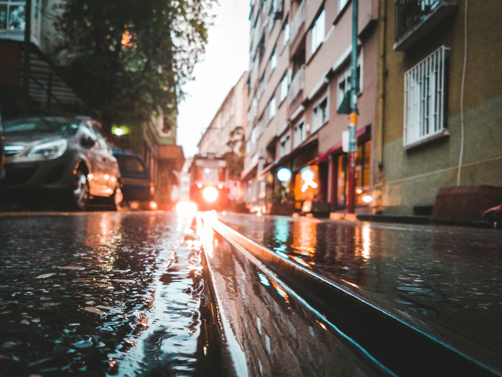 Dubai flood alerts