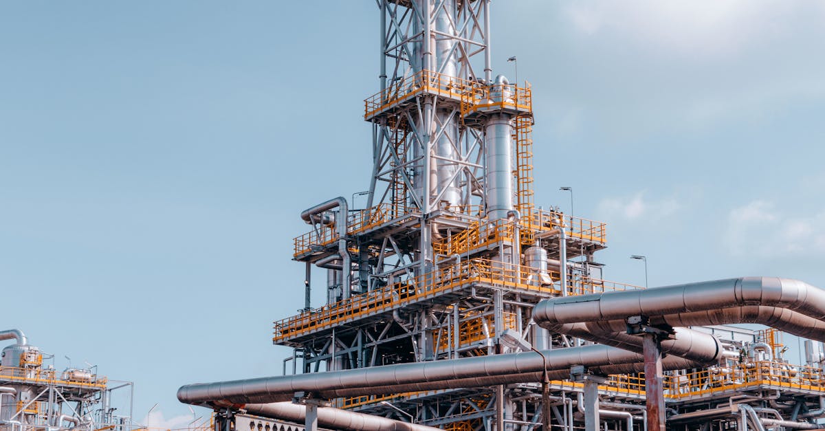 UAE's Largest Oil Refinery Halted After Drone Strike